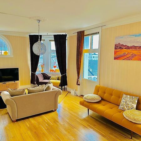 Stylish Big Jugend Art Nouveau Apartment With Balcony Heart Of Ålesund Buitenkant foto