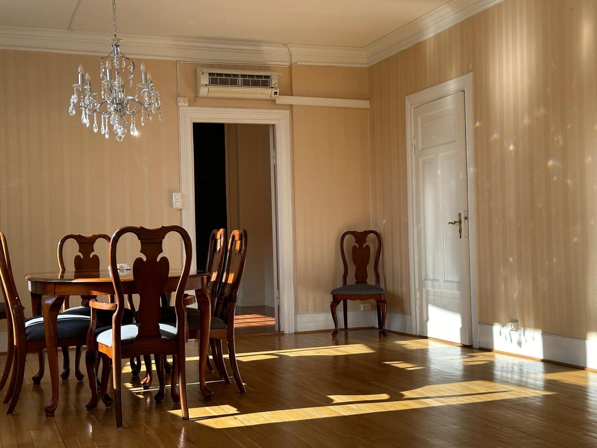 Stylish Big Jugend Art Nouveau Apartment With Balcony Heart Of Ålesund Buitenkant foto