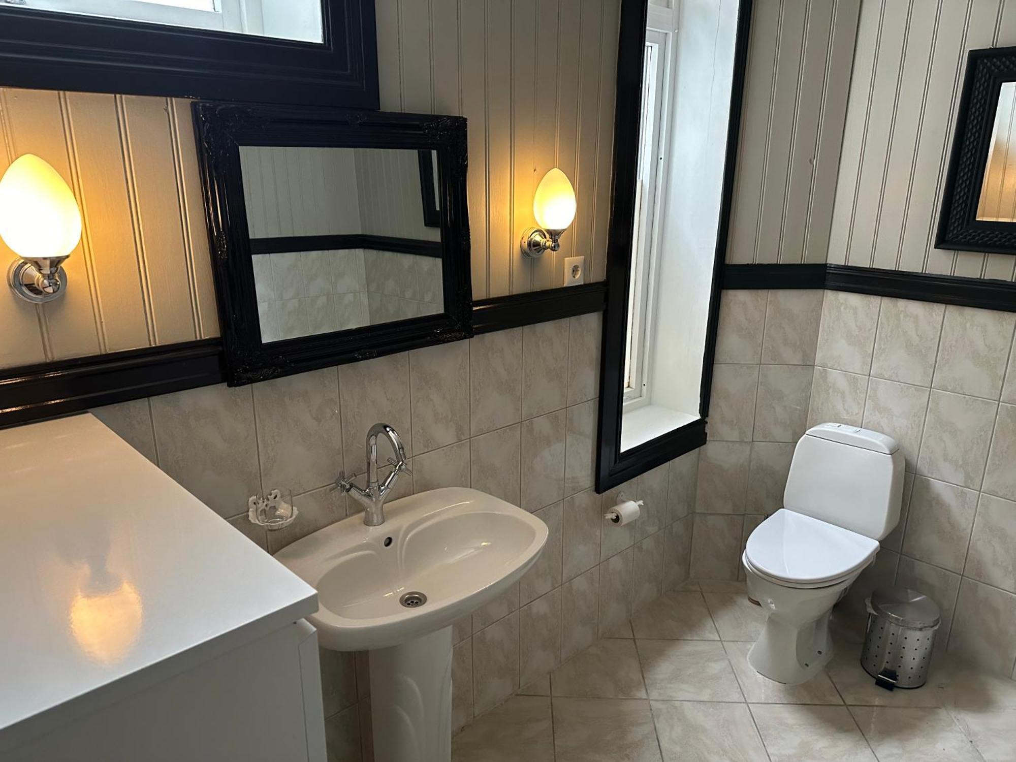 Stylish Big Jugend Art Nouveau Apartment With Balcony Heart Of Ålesund Buitenkant foto